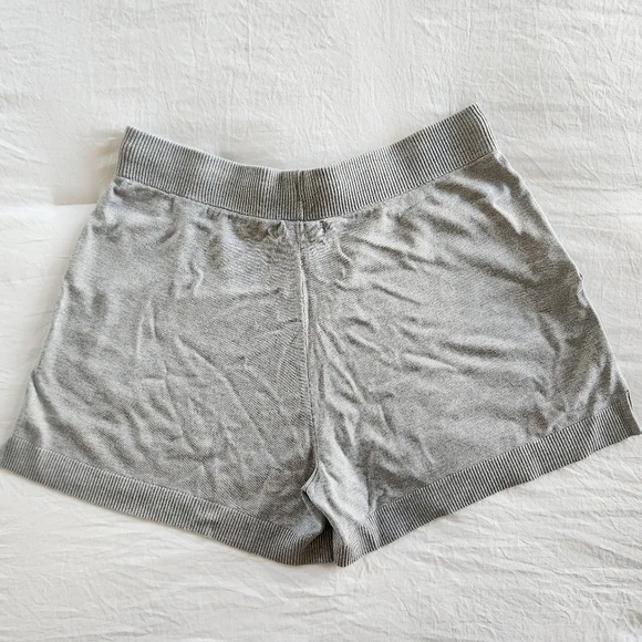 NWT Banana Republic Sweater Shorts - Picture 2 of 4